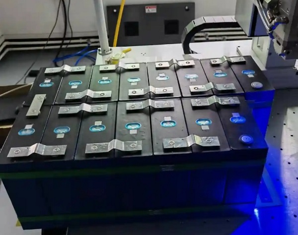 如何解決電池模組激光焊接機(jī)焊接高反射率材料的難題？